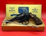 SMITH & WESSON M&P Revolver .38 SPL - 2 of 2