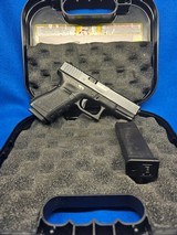 GLOCK G23 GEN3 .40 S&W - 1 of 2