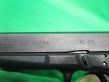GLOCK 22 GEN2 .40 S&W - 3 of 3