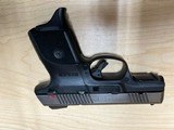 RUGER SR40C .40 S&W - 2 of 3