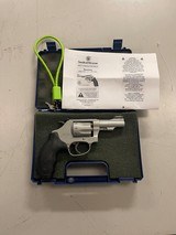 SMITH & WESSON 317 Airlite .22 LR - 2 of 3