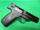 SMITH & WESSON 22A .22 LR - 1 of 3