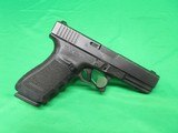 GLOCK 21 GEN 3 .45 ACP - 2 of 3