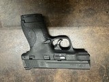 SMITH & WESSON M&P 40 SHIELD .40 S&W - 1 of 1
