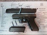 GLOCK 17 GEN 4 9MM LUGER (9X19 PARA) - 2 of 3