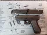 GLOCK 22 gen 2 .40 S&W - 2 of 3