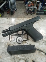 GLOCK G20 GEN 5 MOS 10MM/.40 S&W - 2 of 3