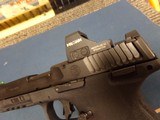 SMITH & WESSON M&P 22 WMR Holosun .22 WMR - 3 of 3