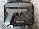 GLOCK 17 GEN 4 9MM LUGER (9X19 PARA) - 1 of 3