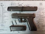 GLOCK 22 gen 2 .40 S&W - 2 of 2