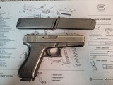 GLOCK 22 G22 Gen 2 .40 S&W - 3 of 3