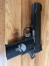 KIMBER 1911 custom II .45 ACP - 1 of 2