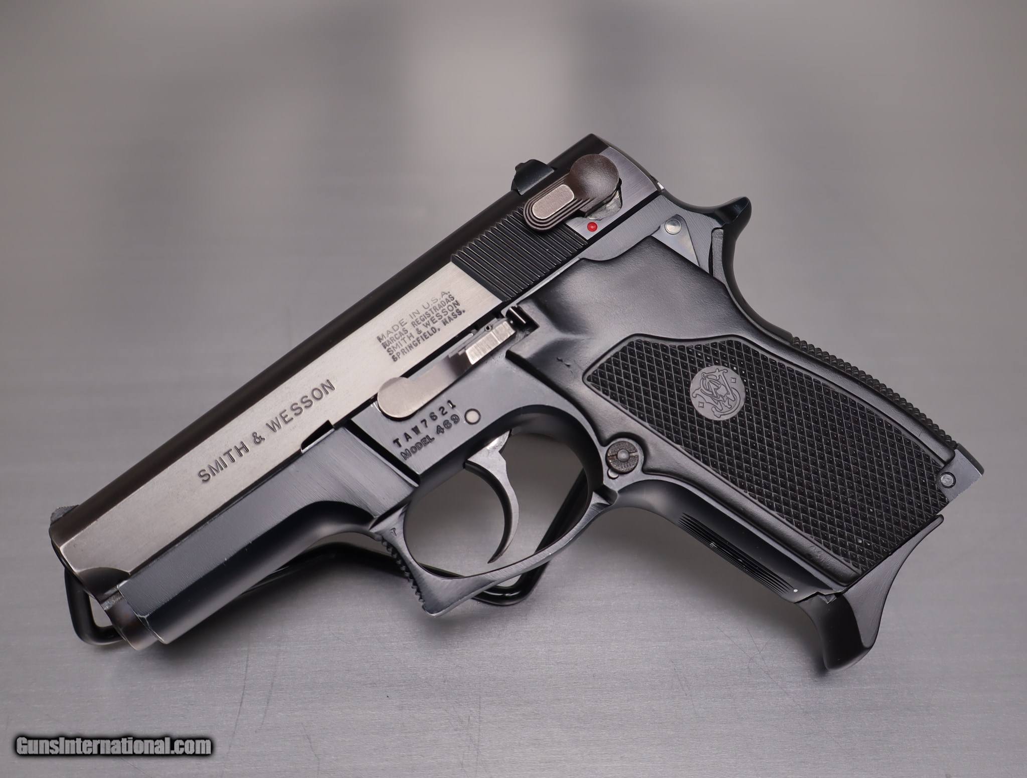 SMITH & WESSON Model 469 The Mini 9MM LUGER (9X19 PARA)