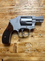 SMITH & WESSON 642-2 AIRWEIGHT .38 SPL +P - 2 of 2