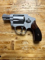 SMITH & WESSON 642-2 AIRWEIGHT .38 SPL +P - 1 of 2