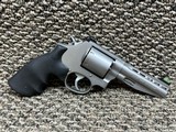 SMITH & WESSON MODEL 686-6 PERFORMANCE CENTER .357 MAG - 2 of 3