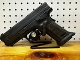 SPRINGFIELD ARMORY XD-40 .40 S&W - 1 of 3