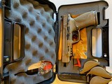 SMITH & WESSON M&P9 2.0 FDE 9MM LUGER (9X19 PARA) - 1 of 1
