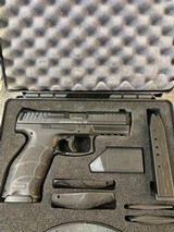 HECKLER & KOCH VP40 .40 S&W - 1 of 3