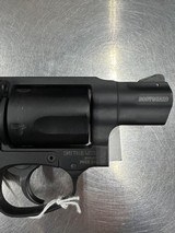 SMITH & WESSON BODYGUARD .38 SPL - 2 of 3