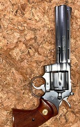 COLT PYTHON 1982 K SERIES .357 MAG - 1 of 3