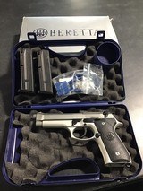 BERETTA 92FS 9MM LUGER (9X19 PARA) - 1 of 3