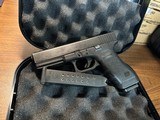GLOCK 17 G17 9MM W/ 2 MAGS (Police Trade-In) 9MM LUGER (9X19 PARA)