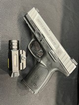 SMITH & WESSON SD40VE .40 S&W