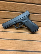 GLOCK 17 GEN 4 9MM LUGER (9X19 PARA) - 2 of 3