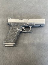 GLOCK 22 .40 S&W - 2 of 3