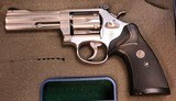 SMITH & WESSON MODEL 648-2 .22 WMR
