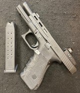 GLOCK 17 gen 4 9MM LUGER (9X19 PARA) - 1 of 3