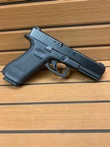 GLOCK 17 GEN 5 9MM LUGER (9X19 PARA) - 1 of 3