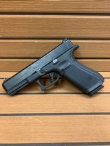 GLOCK 17 GEN 5 9MM LUGER (9X19 PARA) - 2 of 3