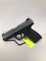 SMITH & WESSON S&W SD9 VE 9MM LUGER (9X19 PARA) - 1 of 2