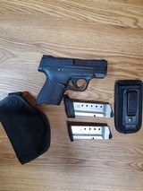 SMITH & WESSON M&P 40 SHIELD .40 S&W - 2 of 3