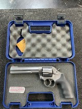 SMITH & WESSON 686 - 6 .357 MAG - 1 of 3