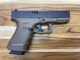 GLOCK 19Gen 4 9MM LUGER (9X19 PARA) - 1 of 3
