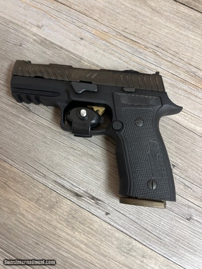 SIG SAUER P320 ZEV 9MM LUGER (9X19 PARA)