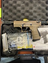 WALTHER P22Q .22 LR - 1 of 3