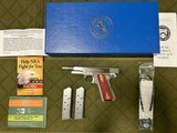 COLT 1911 GOVERNMENT .45 ACP - 2 of 2
