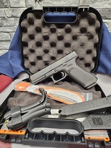GLOCK 17 G17 Gen5 9MM LUGER (9X19 PARA) - 1 of 3