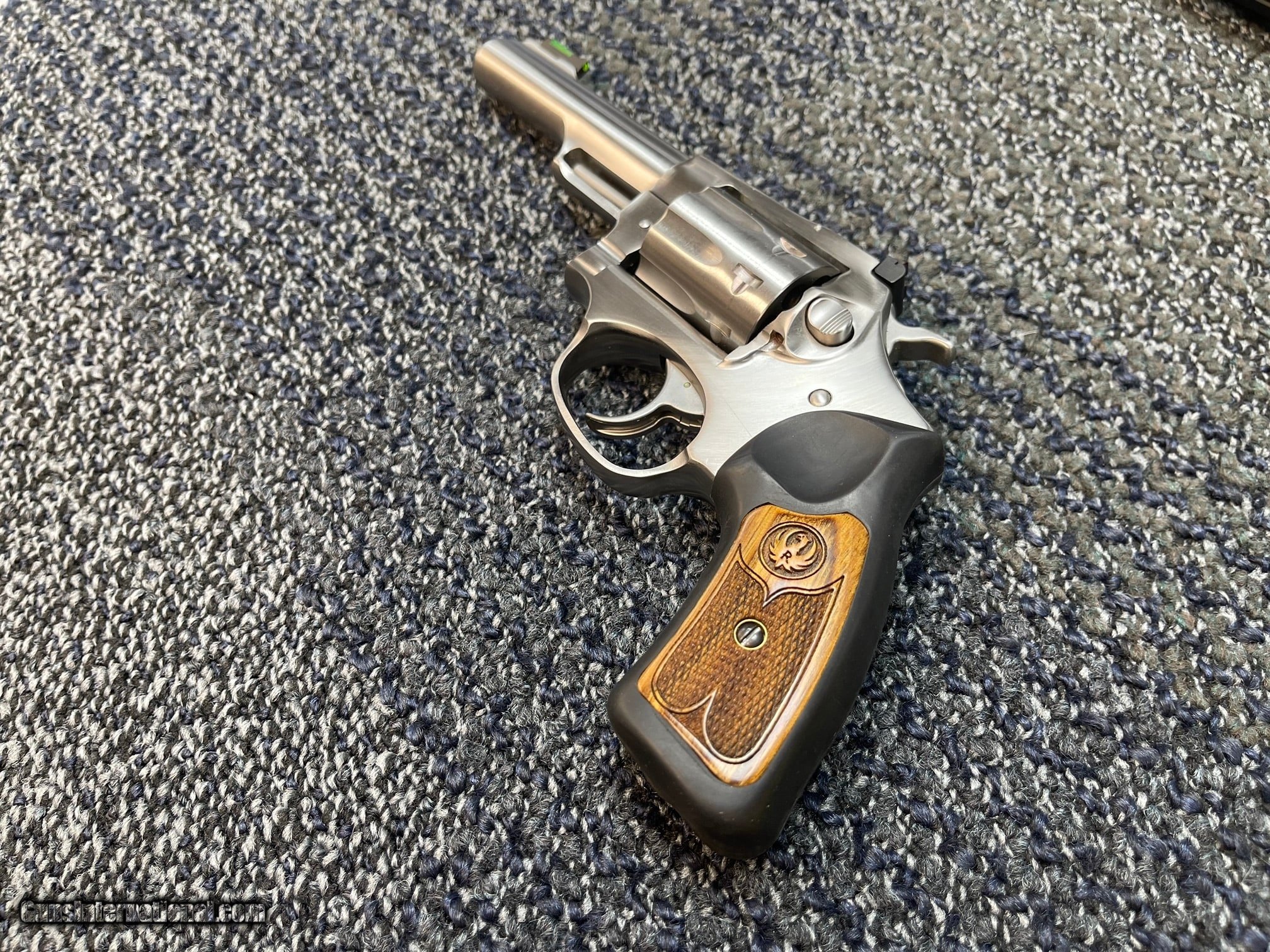 RUGER SP101 - 22 .22 LR