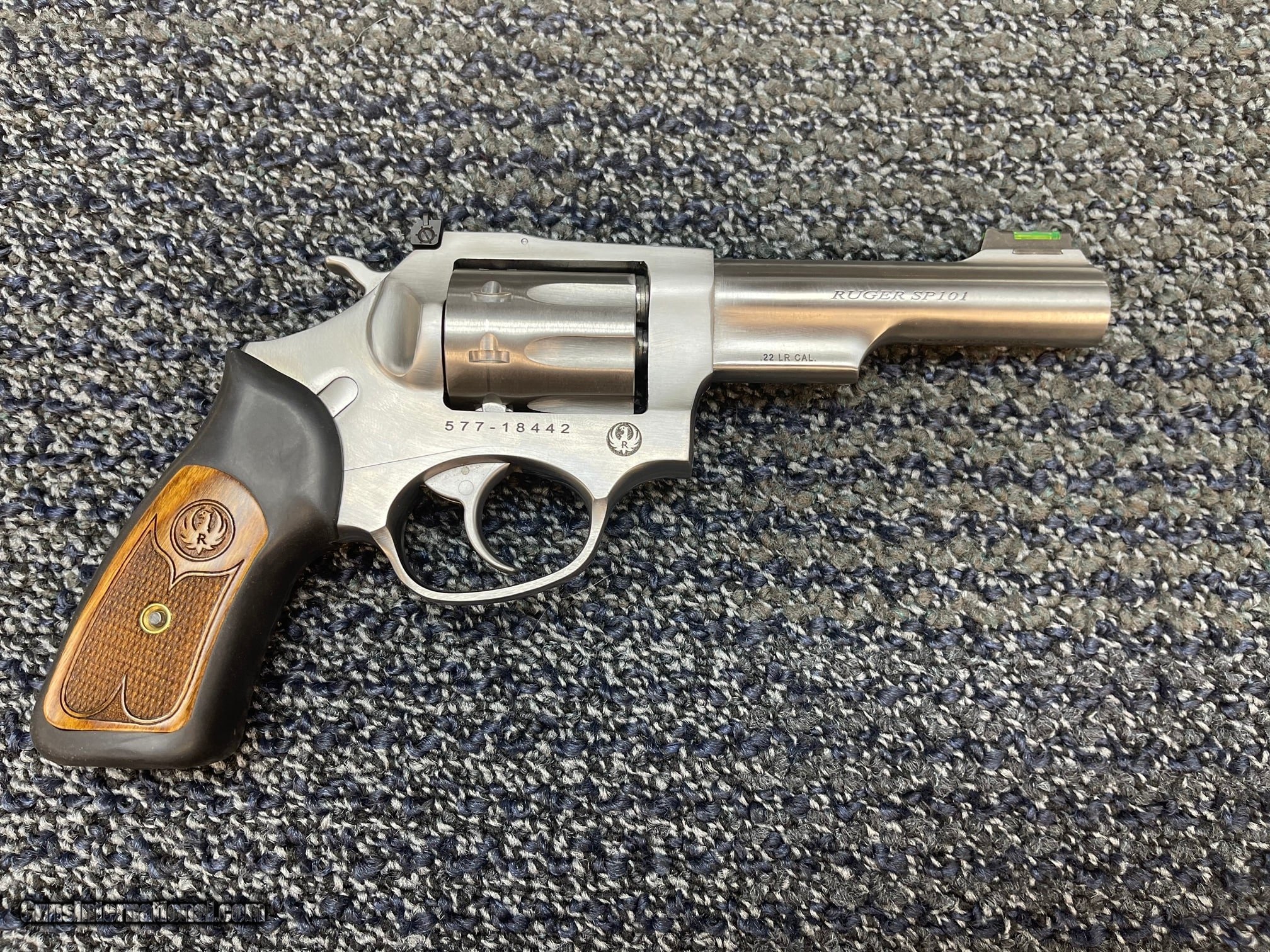 RUGER SP101 - 22 .22 LR