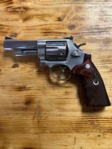 SMITH & WESSON 629-6 .44 MAG/.44 SPL - 1 of 2