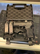 SIG SAUER P365-XMACRO 9MM LUGER (9X19 PARA) - 1 of 3