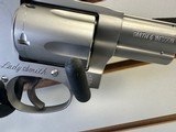 SMITH & WESSON 60-14 Lady Smith .357 MAG - 2 of 3