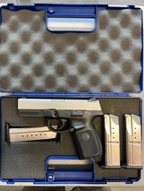 SMITH & WESSON SW9VE 9MM LUGER (9X19 PARA) - 1 of 3