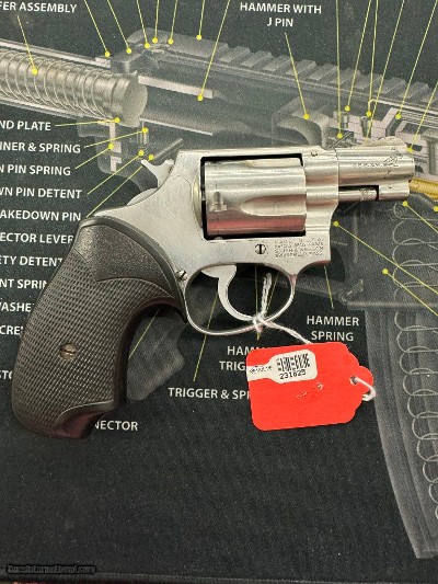 SMITH & WESSON 60 .38 SPL