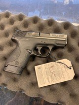 SMITH & WESSON M&P40 SHIELD .40 S&W - 1 of 2